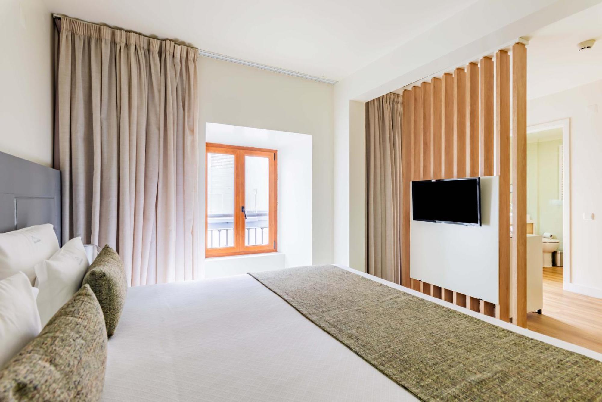 Porta Da Arrabida Suites Palmela Room photo